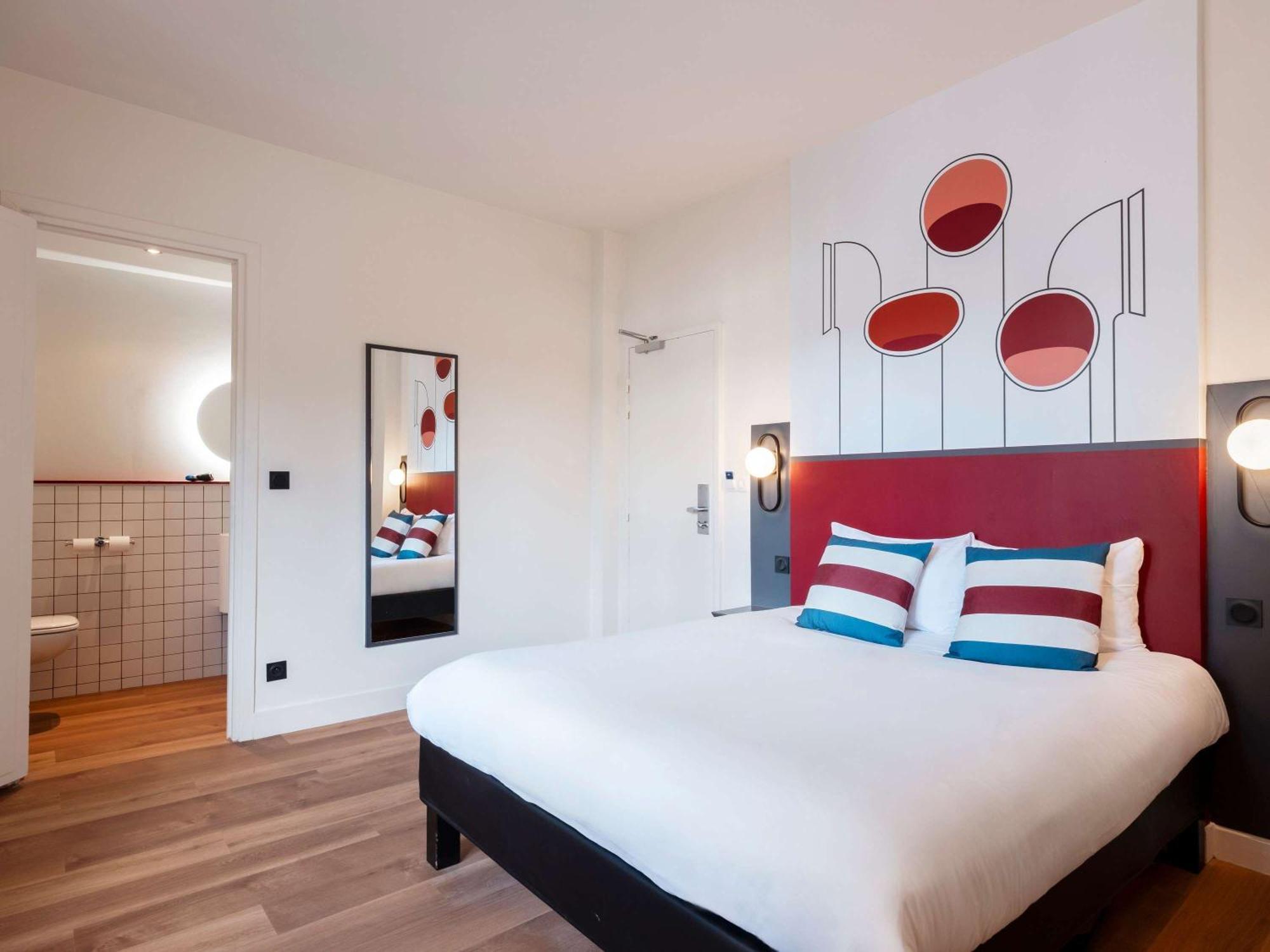 Ibis Styles Centre Cathédrale Hotel 3*